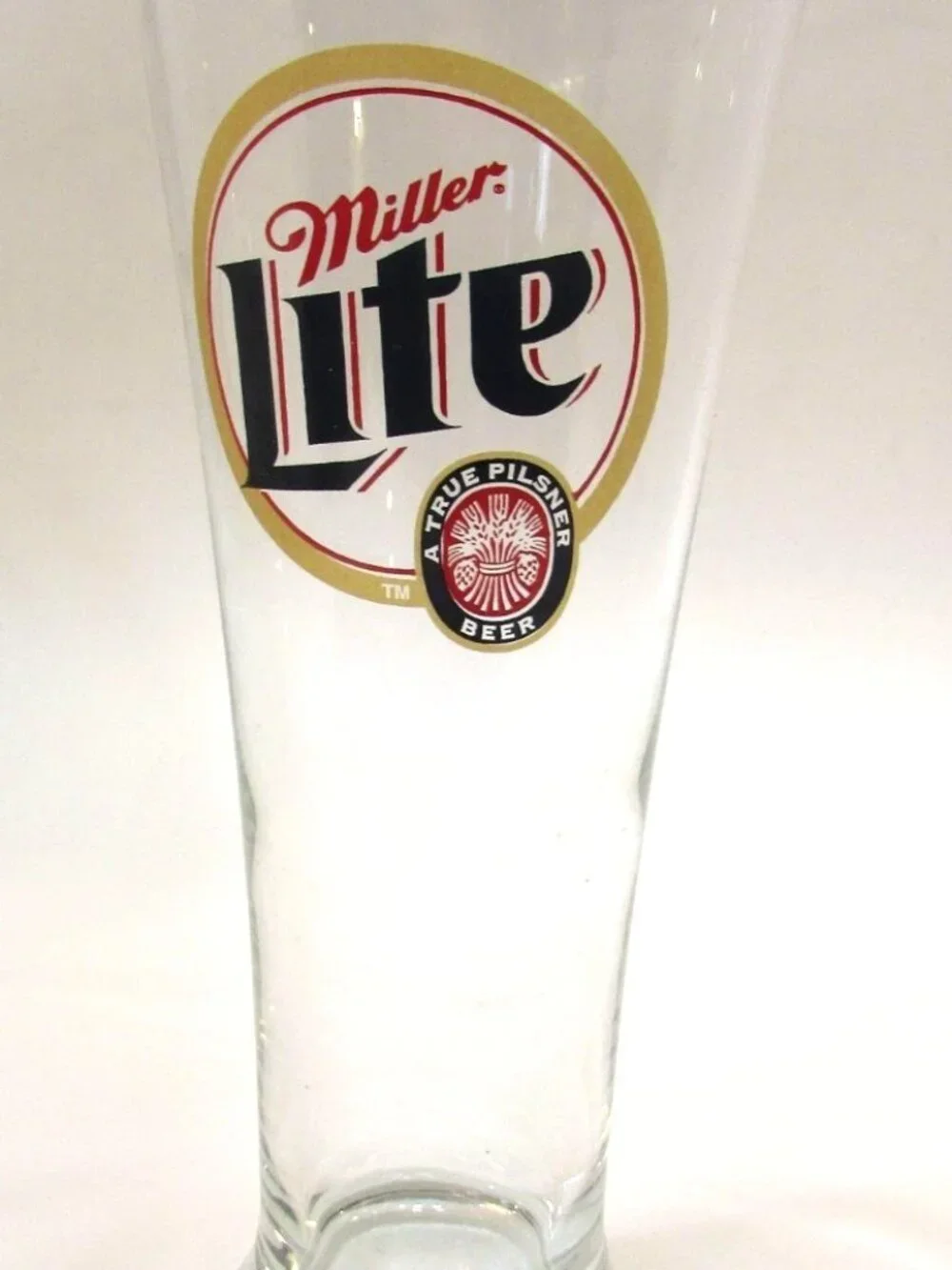 Miller Lite excellent chips cracks